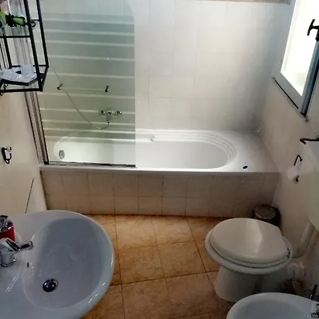 Bed & Breakfast Panormos *